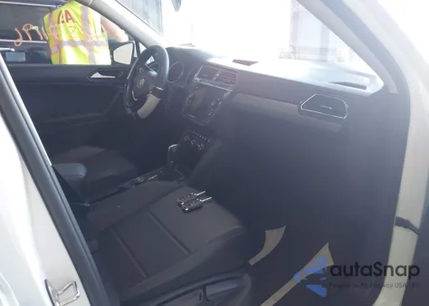 2019 Volkswagen Tiguan 2.0T Se/2.0T Sel/2.0T Sel R-Line/2.0T Sel R-Line Black из США, поврежденный, VIN 3VV2B7AX4KM194301